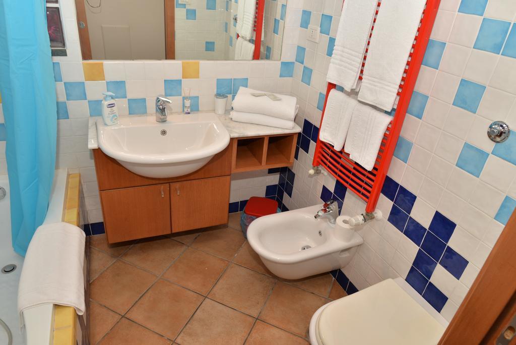 Bed and Breakfast Casa Lungomare Salerno Exterior foto